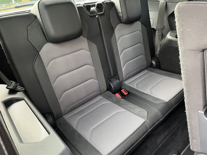 Volkswagen 2.0 TDI R-Line Tech SUV 5dr Diesel DSG 4Motion Euro 6 (s/s) (150 ps)