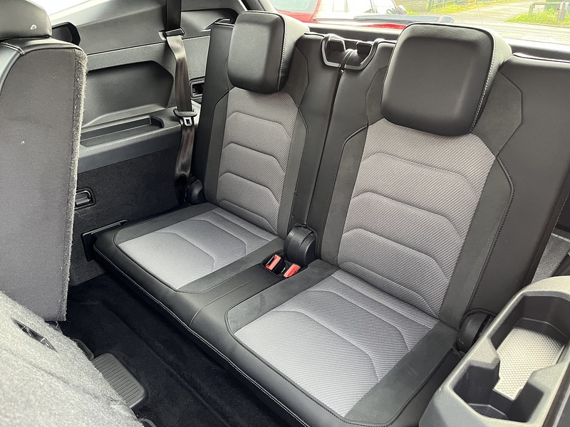 Volkswagen 2.0 TDI R-Line Tech SUV 5dr Diesel DSG 4Motion Euro 6 (s/s) (150 ps)