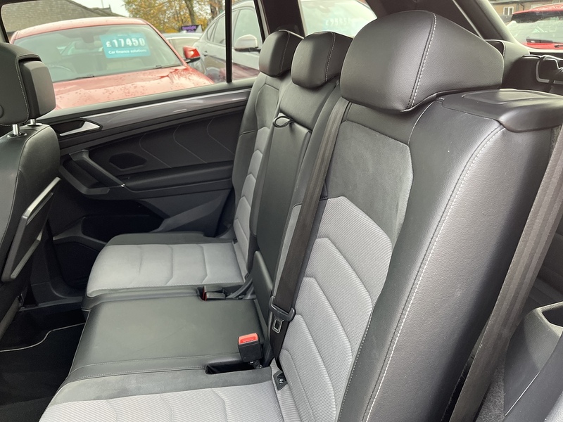 Volkswagen 2.0 TDI R-Line Tech SUV 5dr Diesel DSG 4Motion Euro 6 (s/s) (150 ps)