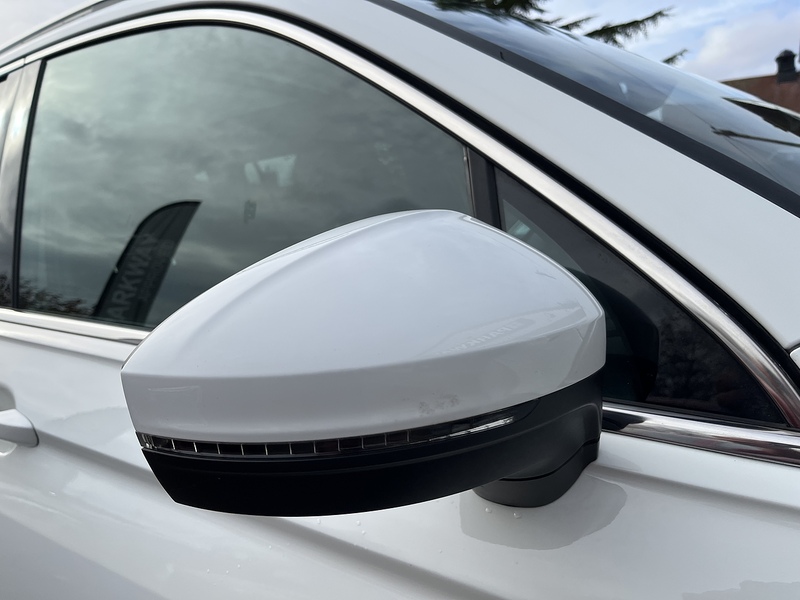 Volkswagen 2.0 TDI R-Line Tech SUV 5dr Diesel DSG 4Motion Euro 6 (s/s) (150 ps)