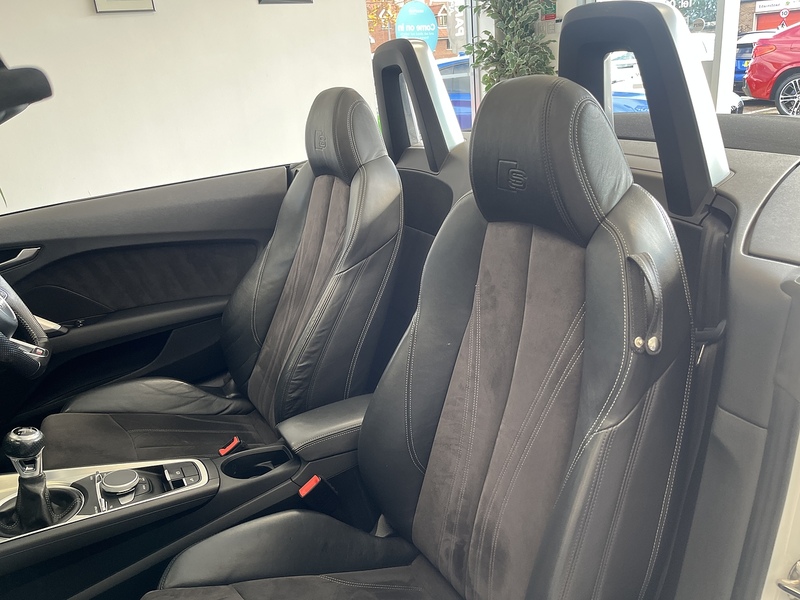 Audi 2.0 TDI ultra S line Roadster 2dr Diesel Manual Euro 6 (s/s) (184 ps)