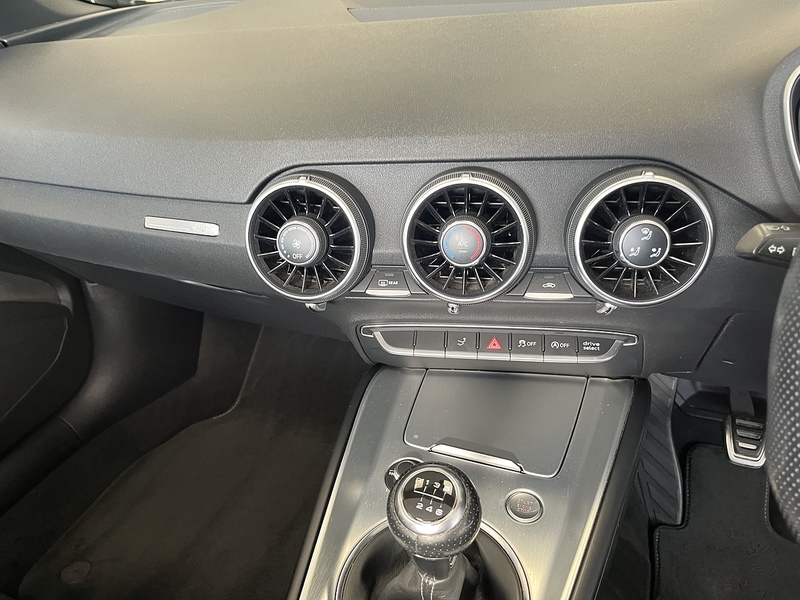 Audi 2.0 TDI ultra S line Roadster 2dr Diesel Manual Euro 6 (s/s) (184 ps)