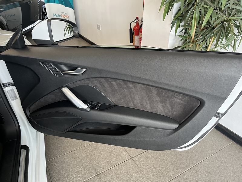 Audi 2.0 TDI ultra S line Roadster 2dr Diesel Manual Euro 6 (s/s) (184 ps)