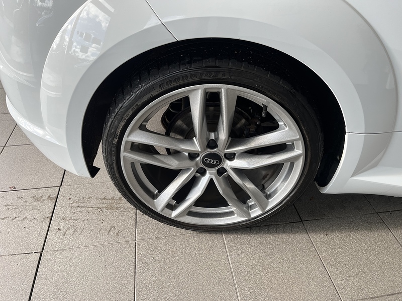 Audi 2.0 TDI ultra S line Roadster 2dr Diesel Manual Euro 6 (s/s) (184 ps)