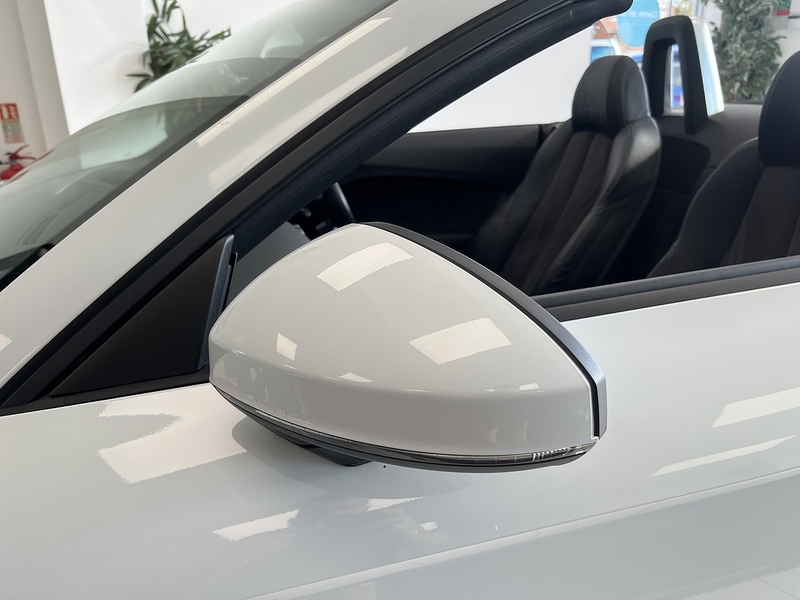 Audi 2.0 TDI ultra S line Roadster 2dr Diesel Manual Euro 6 (s/s) (184 ps)