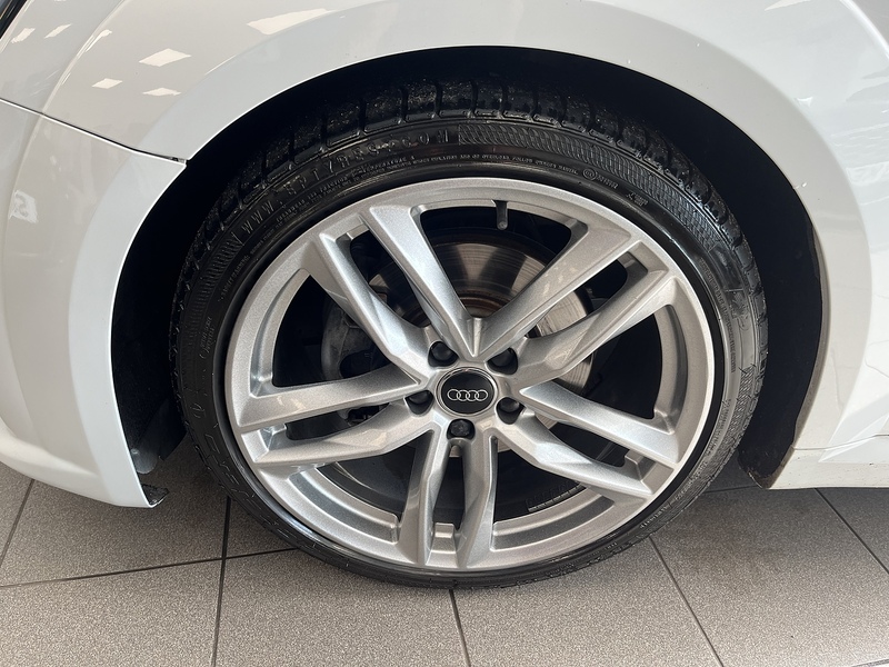 Audi 2.0 TDI ultra S line Roadster 2dr Diesel Manual Euro 6 (s/s) (184 ps)