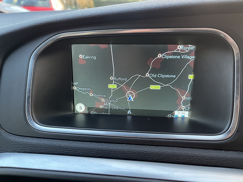 Volvo 2.0 D3 R-Design Hatchback 5dr Diesel Manual Euro 6 (s/s) (150 ps)