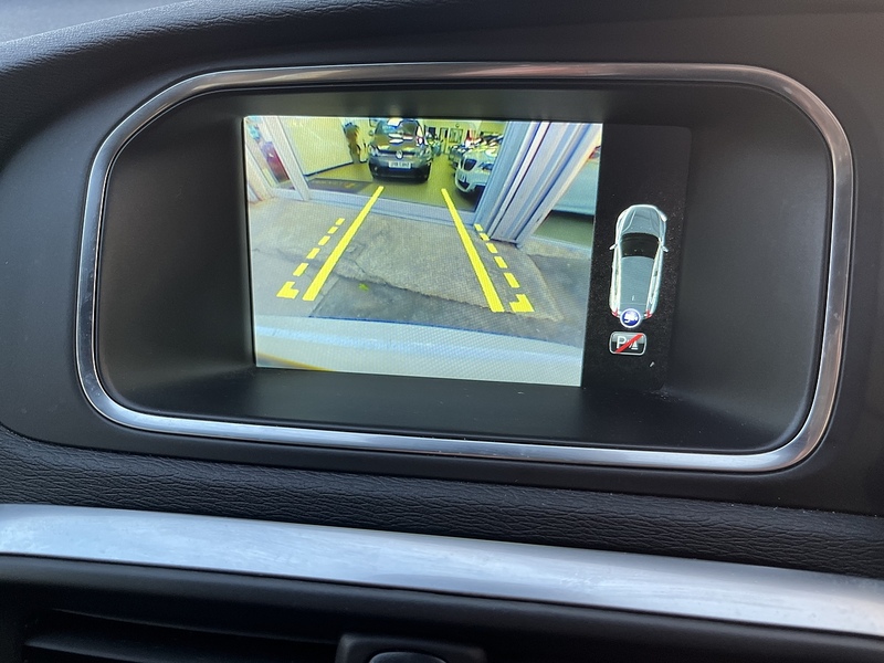 Volvo 2.0 D3 R-Design Hatchback 5dr Diesel Manual Euro 6 (s/s) (150 ps)