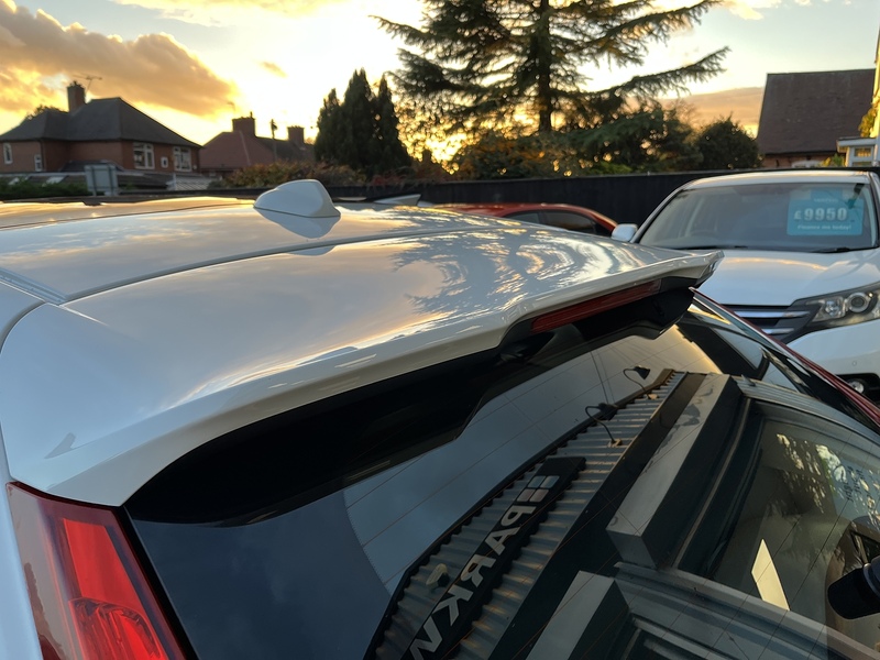 Volvo 2.0 D3 R-Design Hatchback 5dr Diesel Manual Euro 6 (s/s) (150 ps)