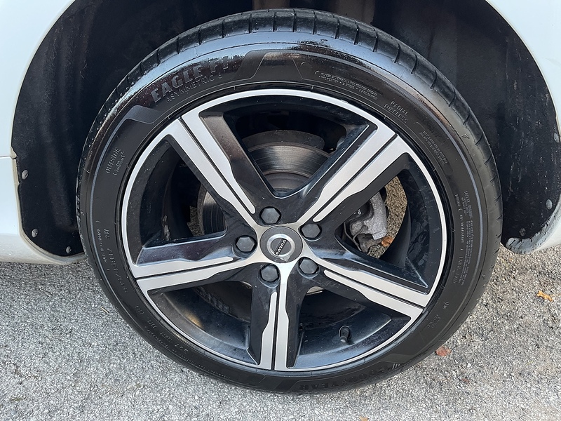 Volvo 2.0 D3 R-Design Hatchback 5dr Diesel Manual Euro 6 (s/s) (150 ps)