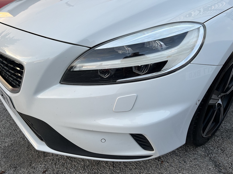 Volvo 2.0 D3 R-Design Hatchback 5dr Diesel Manual Euro 6 (s/s) (150 ps)