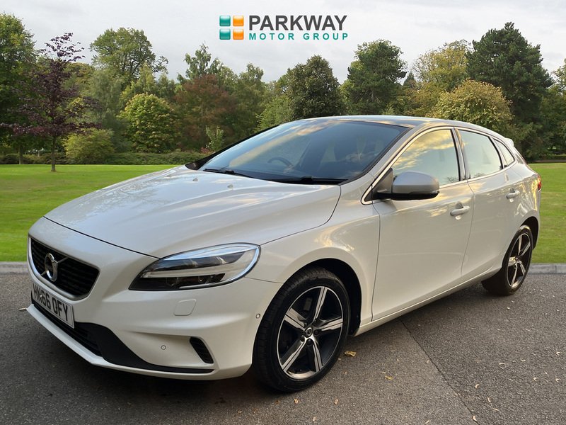 Volvo 2.0 D3 R-Design Hatchback 5dr Diesel Manual Euro 6 (s/s) (150 ps)