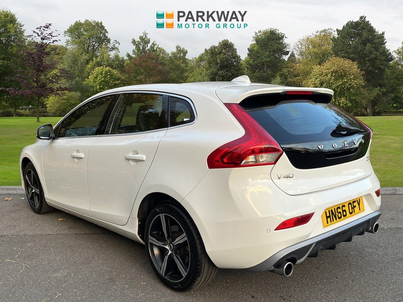 Volvo 2.0 D3 R-Design Hatchback 5dr Diesel Manual Euro 6 (s/s) (150 ps)