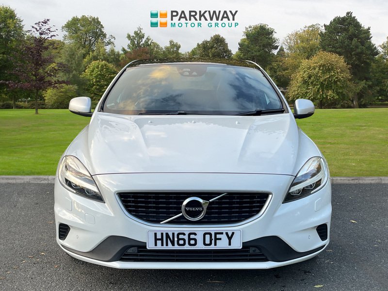 Volvo 2.0 D3 R-Design Hatchback 5dr Diesel Manual Euro 6 (s/s) (150 ps)