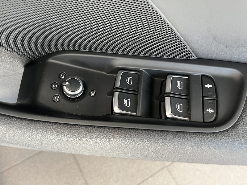 Audi 2.0 TDI S line Saloon 4dr Diesel Manual Euro 5 (s/s) (150 ps)