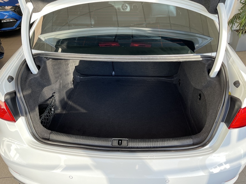 Audi 2.0 TDI S line Saloon 4dr Diesel Manual Euro 5 (s/s) (150 ps)