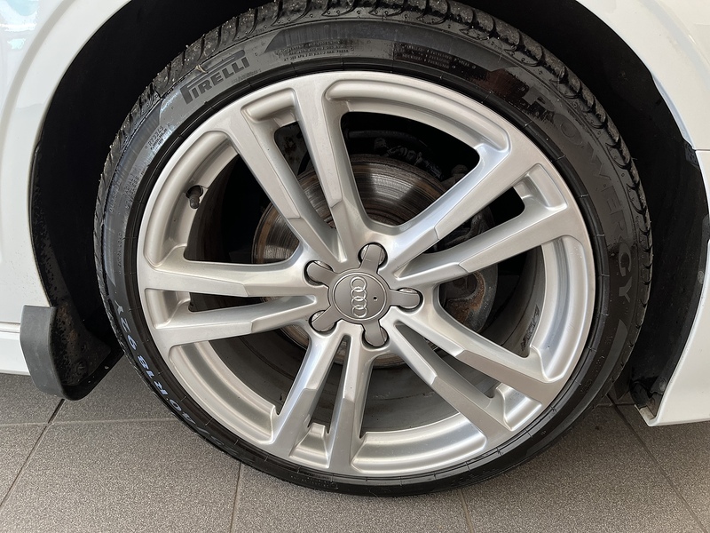 Audi 2.0 TDI S line Saloon 4dr Diesel Manual Euro 5 (s/s) (150 ps)