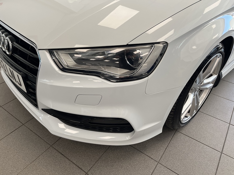 Audi 2.0 TDI S line Saloon 4dr Diesel Manual Euro 5 (s/s) (150 ps)