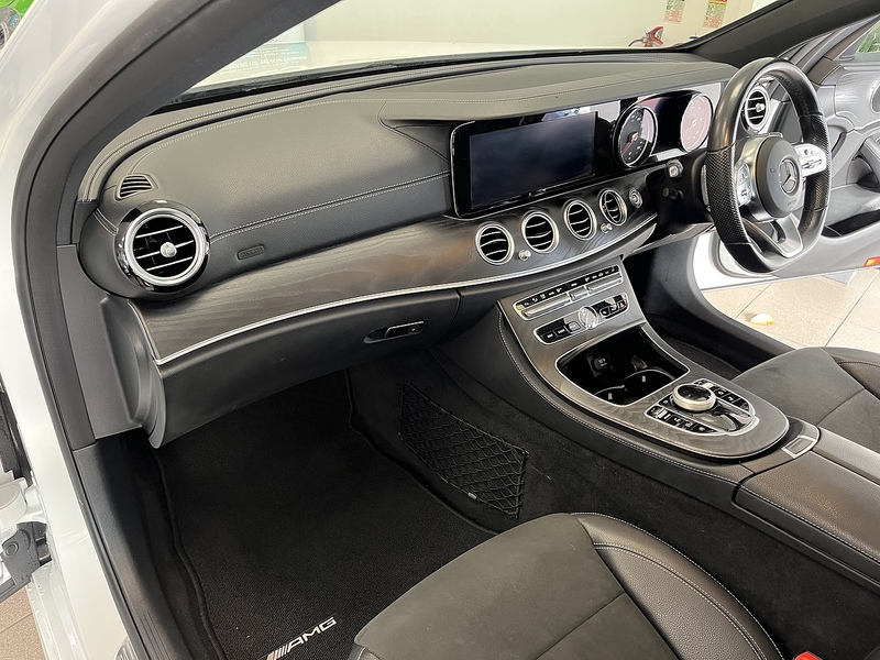 Mercedes-Benz 2.0 E220d AMG Line (Premium) Estate 5dr Diesel G-Tronic+ Euro 6 (s/s) (194 ps)