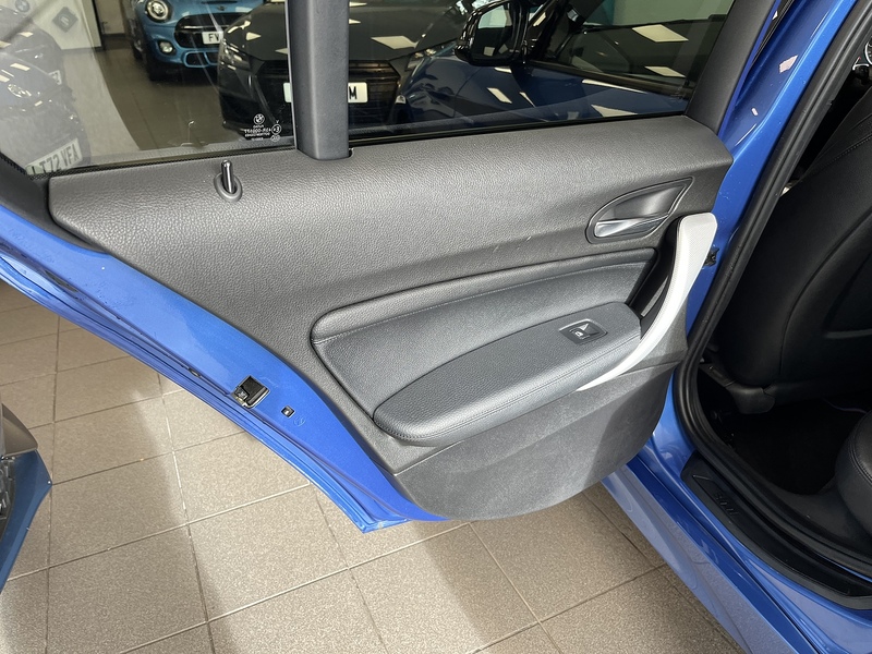 BMW 2.0 120d M Sport Hatchback 5dr Diesel Manual xDrive Euro 5 (s/s) (184 ps)