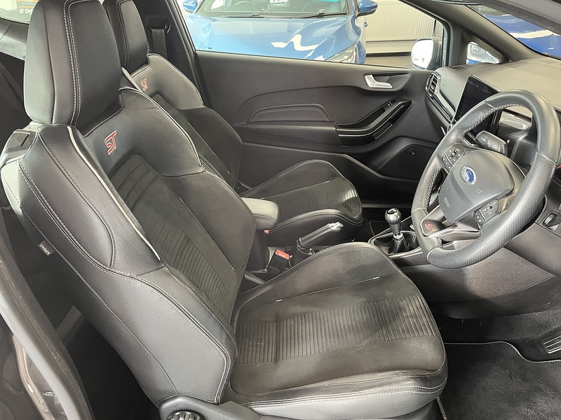 Ford 1.5T EcoBoost ST-3 Hatchback 3dr Petrol Manual Euro 6 (s/s) (200 ps)