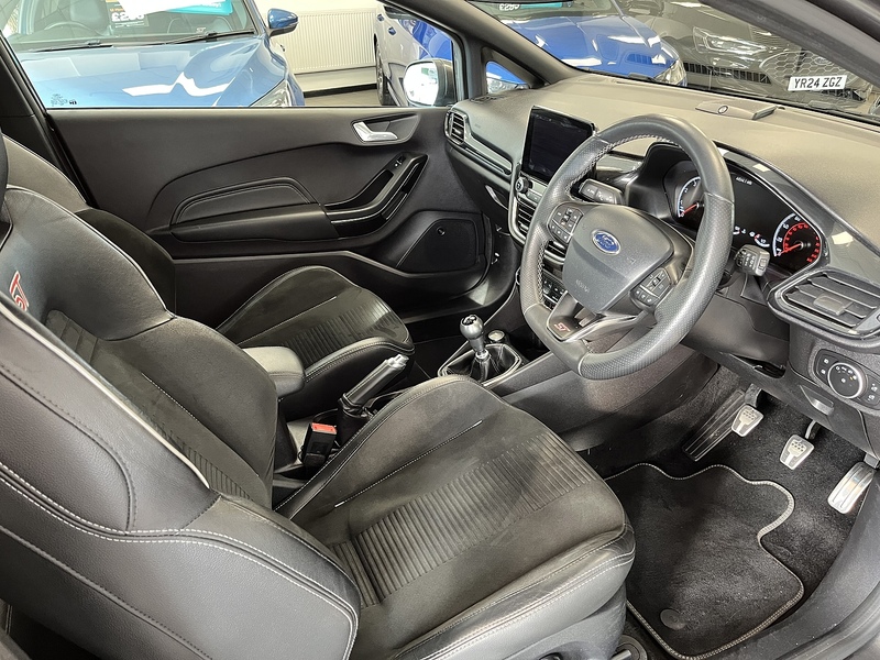 Ford 1.5T EcoBoost ST-3 Hatchback 3dr Petrol Manual Euro 6 (s/s) (200 ps)