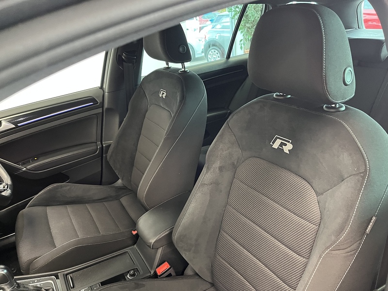 Volkswagen 2.0 TSI R Estate 5dr Petrol DSG 4Motion Euro 6 (s/s) (310 ps)