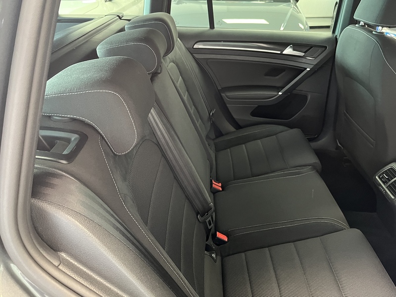 Volkswagen 2.0 TSI R Estate 5dr Petrol DSG 4Motion Euro 6 (s/s) (310 ps)