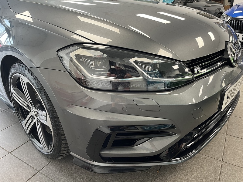 Volkswagen 2.0 TSI R Estate 5dr Petrol DSG 4Motion Euro 6 (s/s) (310 ps)