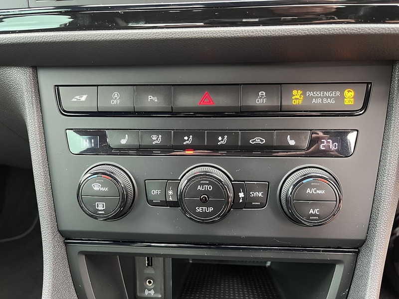 SEAT 2.0 TSI Cupra 290 Black Sport Tourer 5dr Petrol Manual Euro 6 (s/s) (290 ps)