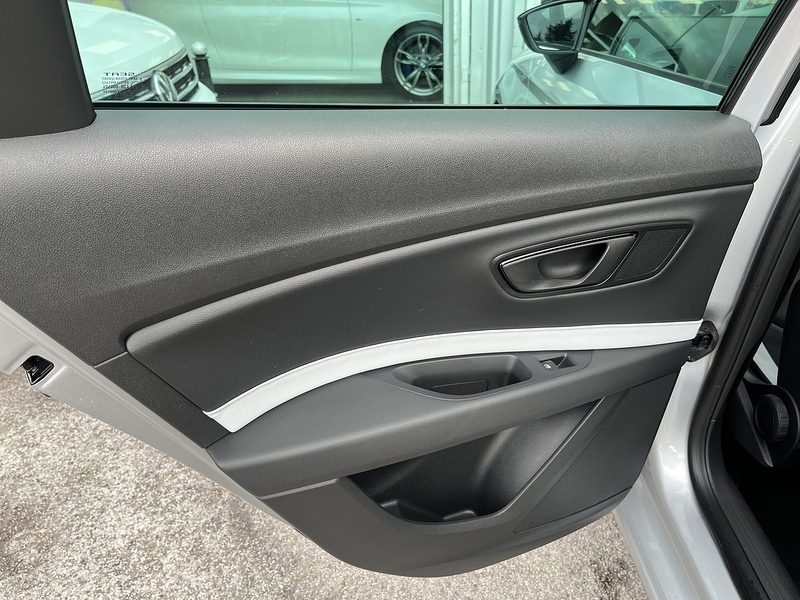 SEAT 2.0 TSI Cupra 290 Black Sport Tourer 5dr Petrol Manual Euro 6 (s/s) (290 ps)