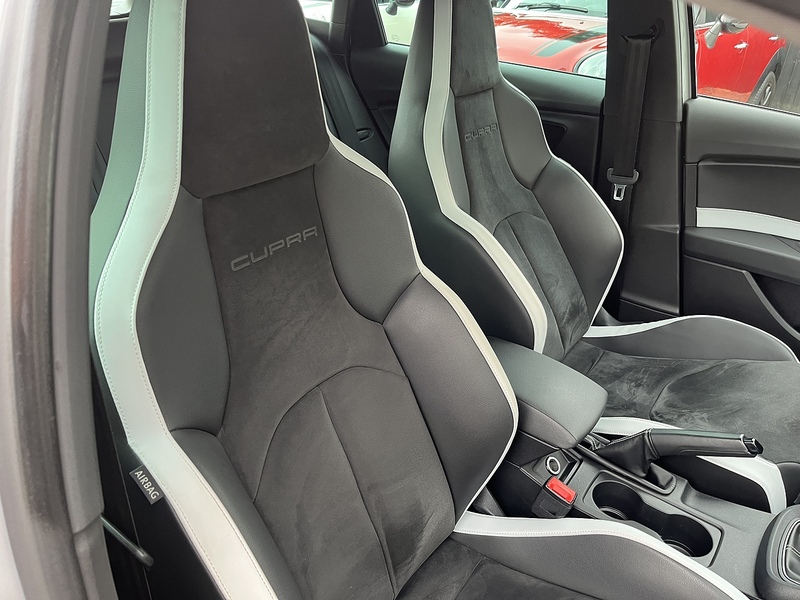 SEAT 2.0 TSI Cupra 290 Black Sport Tourer 5dr Petrol Manual Euro 6 (s/s) (290 ps)