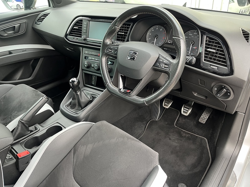 SEAT 2.0 TSI Cupra 290 Black Sport Tourer 5dr Petrol Manual Euro 6 (s/s) (290 ps)