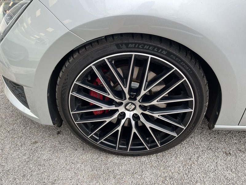 SEAT 2.0 TSI Cupra 290 Black Sport Tourer 5dr Petrol Manual Euro 6 (s/s) (290 ps)