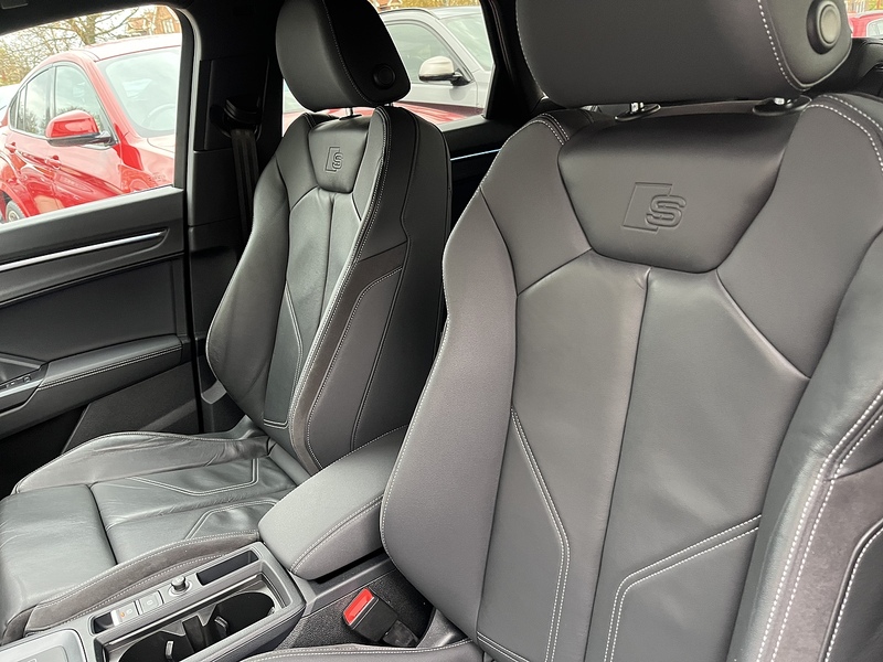 Audi 2.0 TDI 35 S line SUV 5dr Diesel S Tronic Euro 6 (s/s) (150 ps)