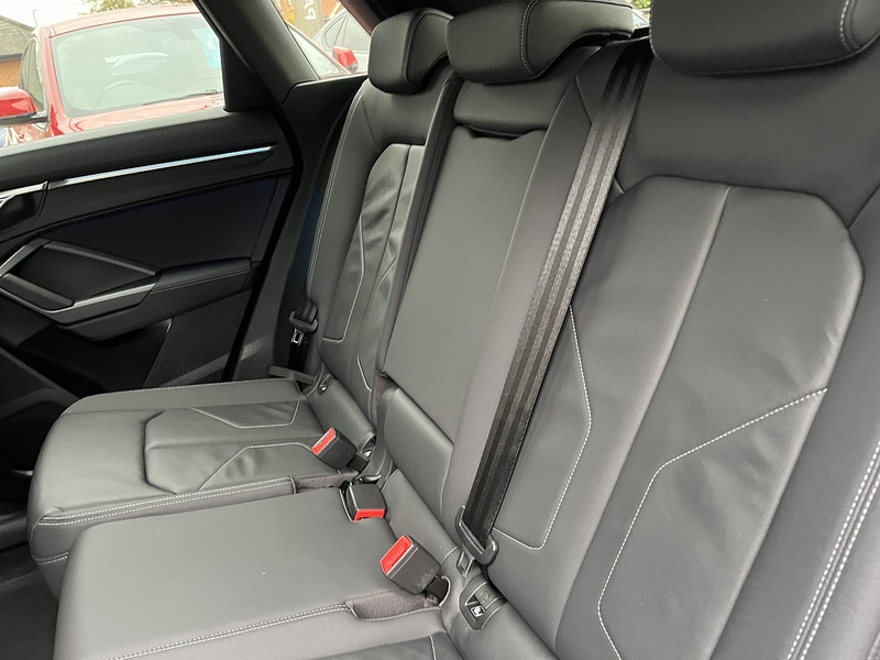 Audi 2.0 TDI 35 S line SUV 5dr Diesel S Tronic Euro 6 (s/s) (150 ps)