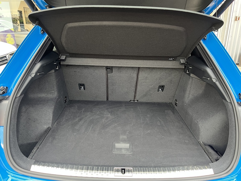 Audi 2.0 TDI 35 S line SUV 5dr Diesel S Tronic Euro 6 (s/s) (150 ps)