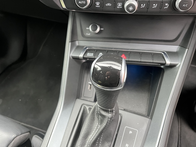 Audi 2.0 TDI 35 S line SUV 5dr Diesel S Tronic Euro 6 (s/s) (150 ps)