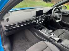 Audi A4 TDI Black Edition - U15202