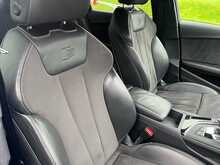 Audi A4 TDI Black Edition - U15202