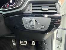 Audi A4 TDI Black Edition - U15232