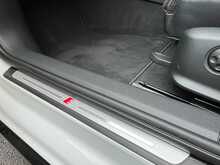 Audi A4 TDI Black Edition - U15232