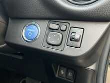 Toyota Yaris VVT-h Excel - U15246