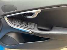 Volvo V40 D4 R-Design - U15314