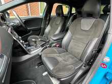 Volvo V40 D4 R-Design - U15314