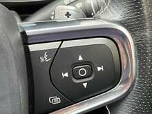 Volvo XC40 D4 R-Design - U15372