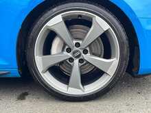 Audi A4 TDI Black Edition - U15374