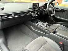 Audi A4 TDI Black Edition - U15374