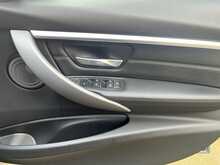 BMW 3 Series 330d M Sport Shadow Edition - U15379