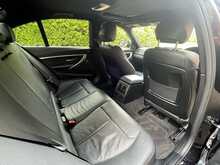 BMW 3 Series 330d M Sport Shadow Edition - U15379